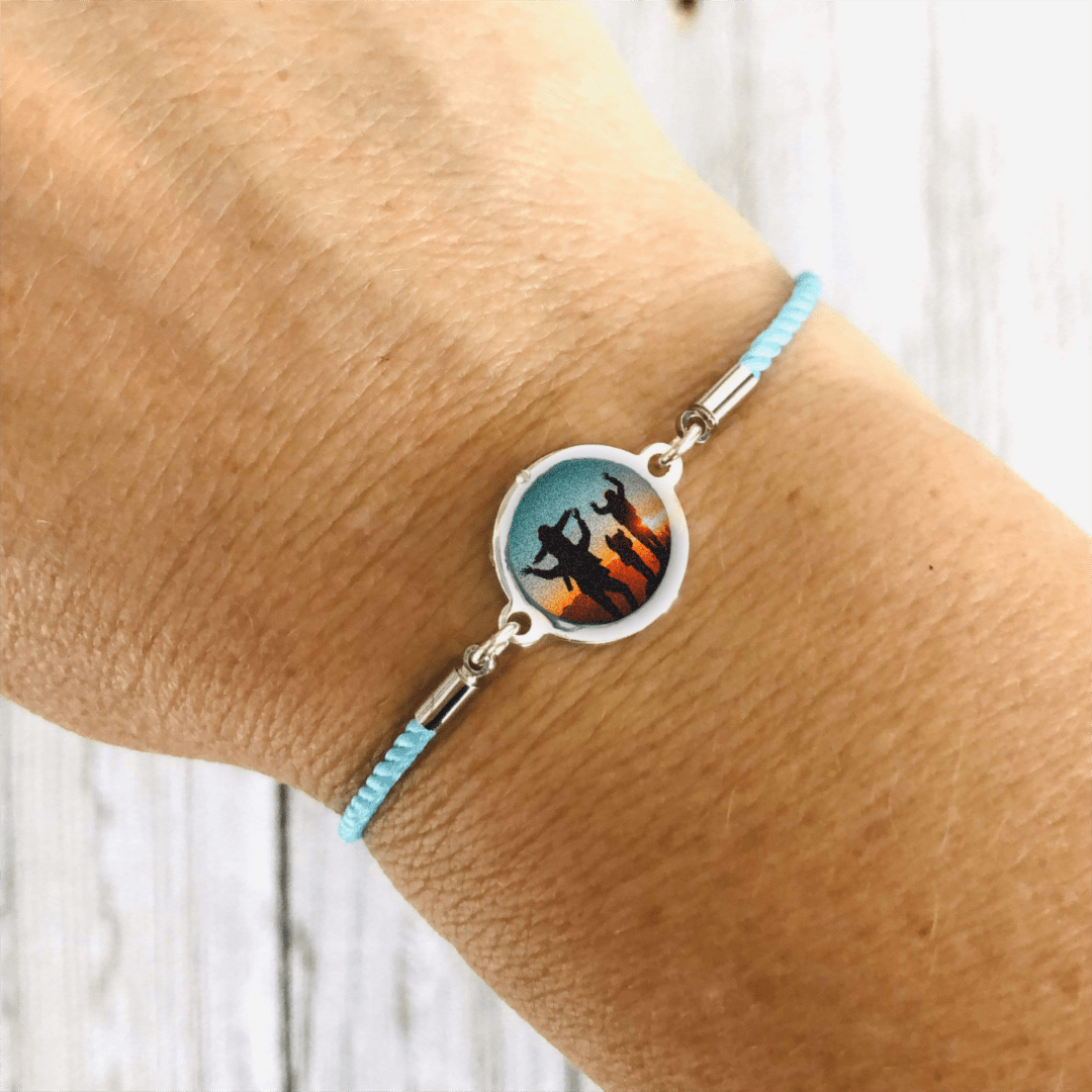 Adjustable custom photo bracelet